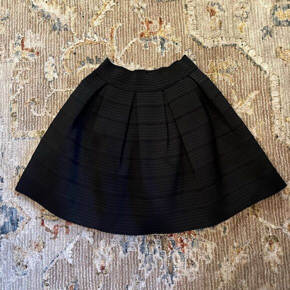 Express Black Pleated Skirt - Picture 1 of 3